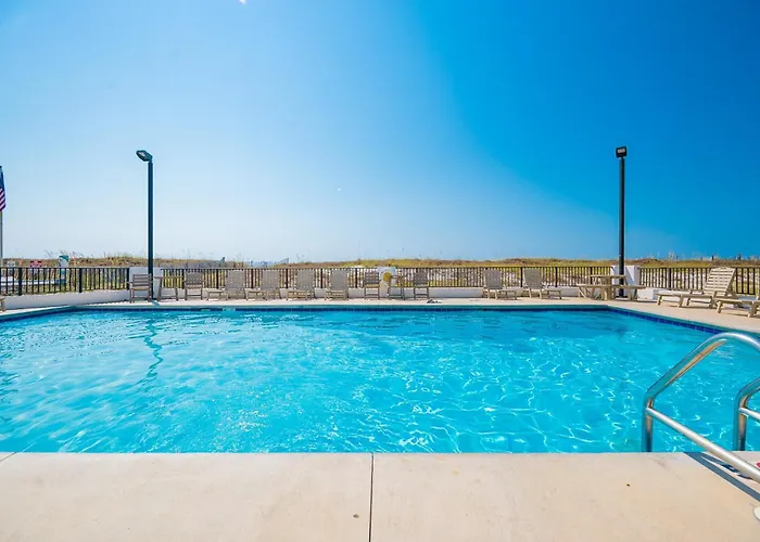 Apartment Island Winds East 503